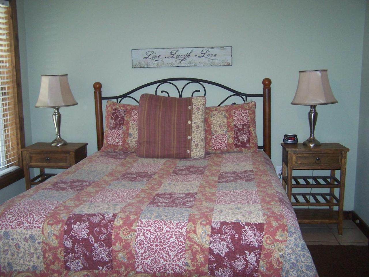 Blanco County Inn & Guesthouses מראה חיצוני תמונה