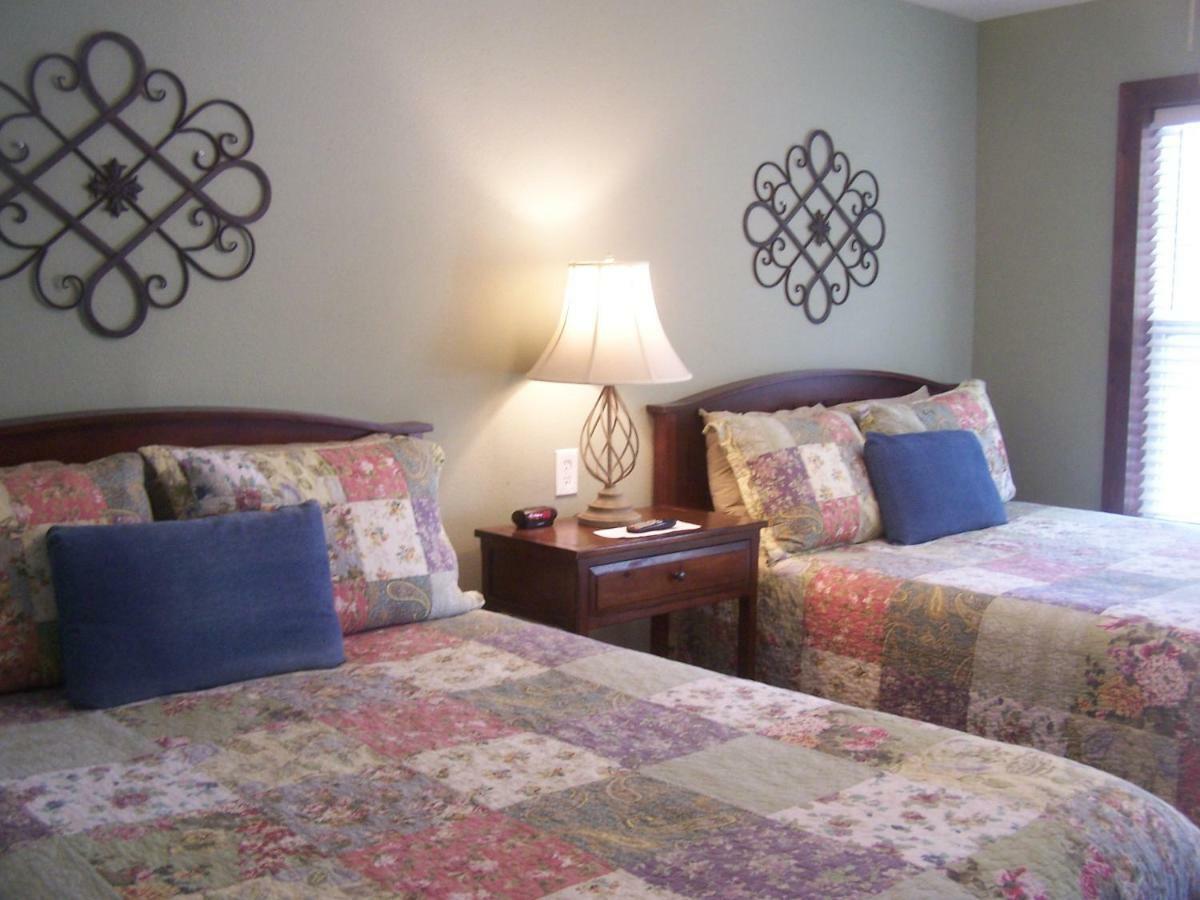 Blanco County Inn & Guesthouses מראה חיצוני תמונה