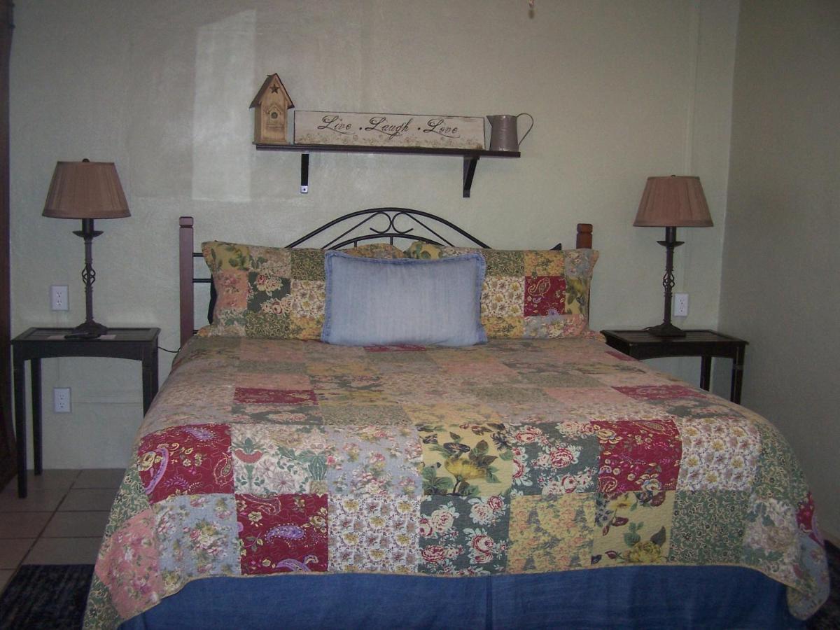 Blanco County Inn & Guesthouses מראה חיצוני תמונה